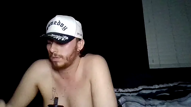Snapshot of Mikecloudyhawk chatting on 06/18/26, 09:14 Mikecloudyhawk online show from 06/18/26, 09:14