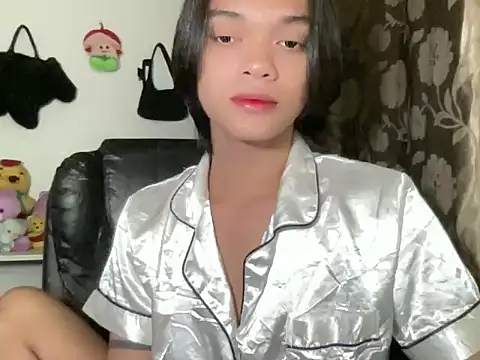 Justine0419 online show from 06/19/26, 04:55