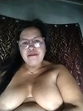 Snapshot of ClassyLady51 chatting on 07/28/26, 02:35 ClassyLady51 online show from 07/28/26, 02:35
