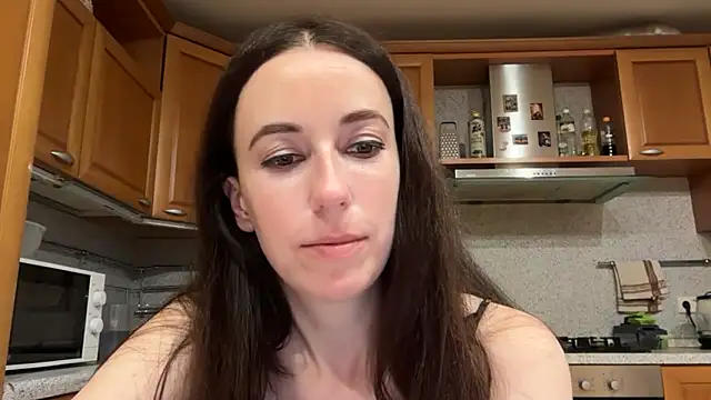 Snapshot of Flamingo_Queen chatting on 06/11/26, 06:17 Flamingo Queen online show from 06/11/26, 06:17