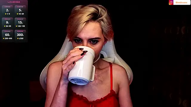 Snapshot of Blondice_ann chatting on 06/27/26, 12:15 Blondice ann online show from 06/27/26, 12:15