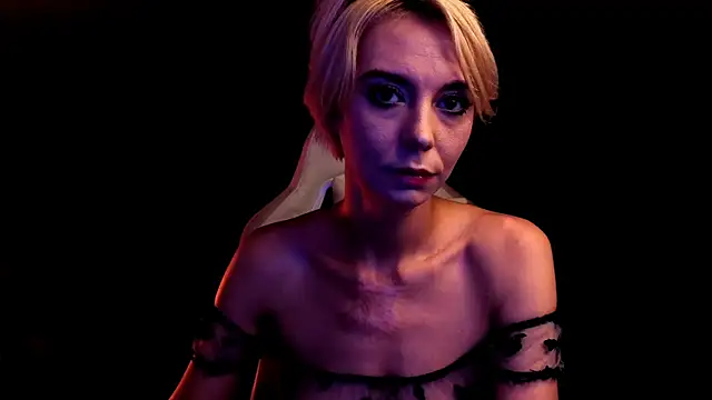 Snapshot of Blondice_ann chatting on 07/27/26, 07:21 Blondice ann online show from 07/27/26, 07:21