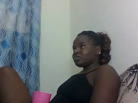 PrettyEve online show from 06/17/26, 11:23