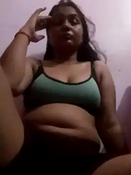 TRISHA0404 online show from 06/20/26, 08:22