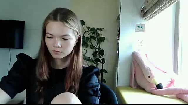 AvrilGillig online show from 07/19/26, 09:46