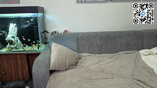 Mia E1fie02 online show from 06/24/26, 12:59