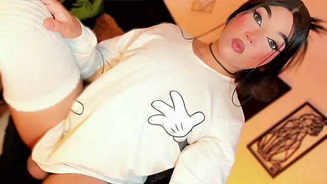 misstreslatin online show from 06/15/26, 05:59