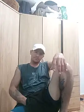 Snapshot of Jhonypt chatting on 06/08/26, 03:01 Jhonypt online show from 06/08/26, 03:01
