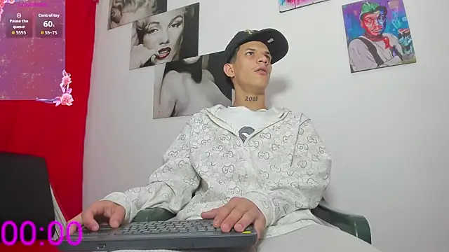 Snapshot of big_hot_boy_ chatting on 06/11/26, 07:45 big hot boy online show from 06/11/26, 07:45