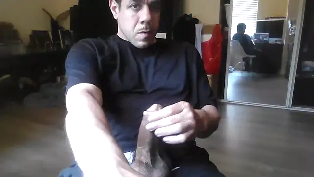 Snapshot of toosexy4myshirt chatting on 06/10/26, 07:46 toosexy4myshirt online show from 06/10/26, 07:46