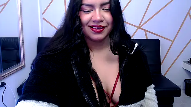 Snapshot of mia_kraviz chatting on 06/11/26, 12:36 mia kraviz online show from 06/11/26, 12:36