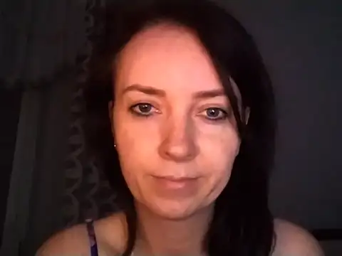 Snapshot of JenniferAlone chatting on 06/11/26, 08:29 JenniferAlone online show from 06/11/26, 08:29