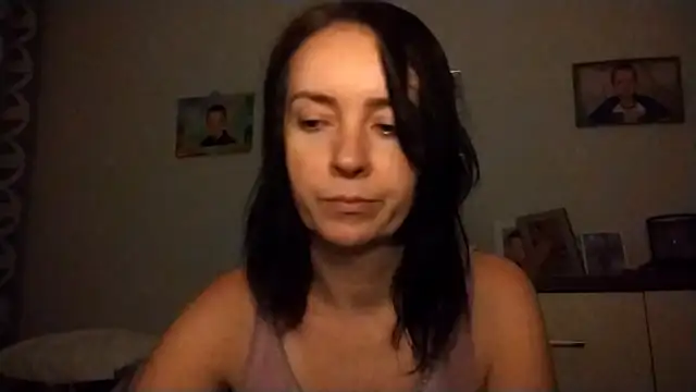 JenniferAlone online show from 07/04/26, 08:15