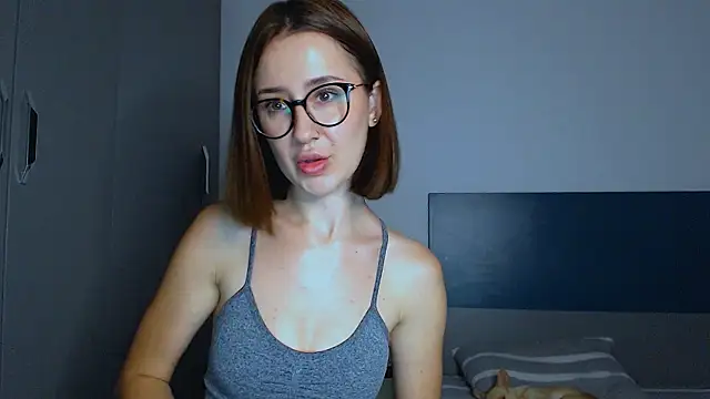 sofiacrystal online show from 06/10/26, 03:50