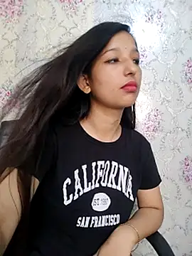Queen Rosyy online show from 06/25/26, 05:12