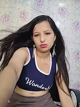 Queen Rosyy online show from 06/30/26, 03:07