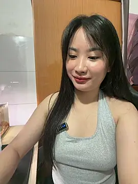 QuynhAnh99 online show from 06/13/26, 02:20