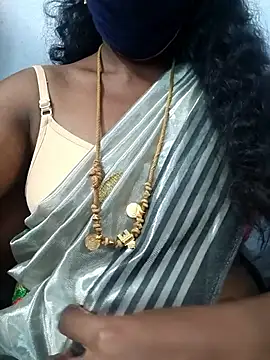 Snapshot of sweet_saranya chatting on 06/23/26, 05:05 sweet saranya online show from 06/23/26, 05:05