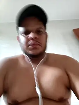 FFelipe000777 online show from 06/09/26, 11:33