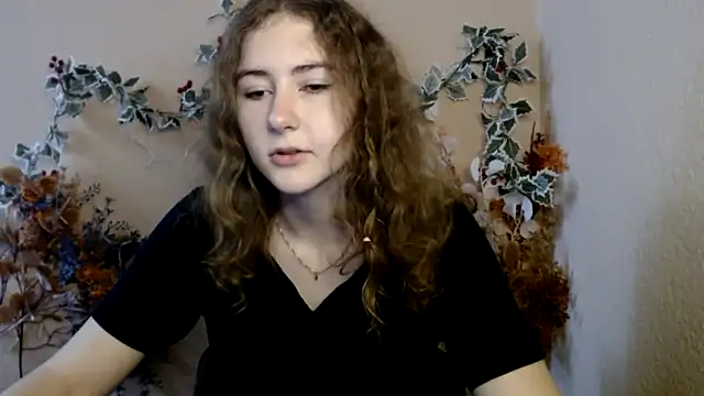 Crimson Bite online show from 06/10/26, 10:03