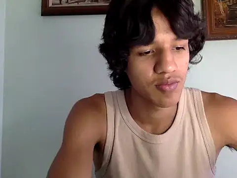 Snapshot of sagitario7D_ chatting on 06/30/26, 02:07 sagitario7D online show from 06/30/26, 02:07