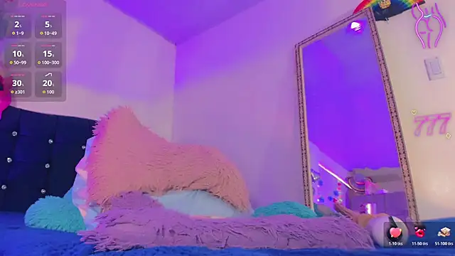 Samanthaa Hot   online show from 07/28/26, 08:52