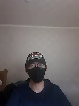 TYYUIOE3 online show from 06/13/26, 03:43