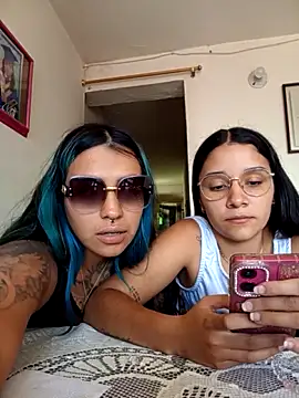 Snapshot of Greicy_and_sky chatting on 06/12/26, 05:12 Greicy and sky online show from 06/12/26, 05:12