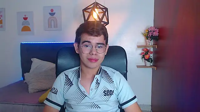 Snapshot of jack__tomas chatting on 06/11/26, 01:42 jack tomas online show from 06/11/26, 01:42