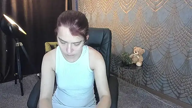Livia Shy online show from 06/24/26, 05:17