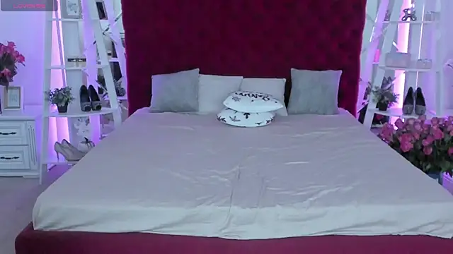 Livia Shy online show from 06/29/26, 10:15