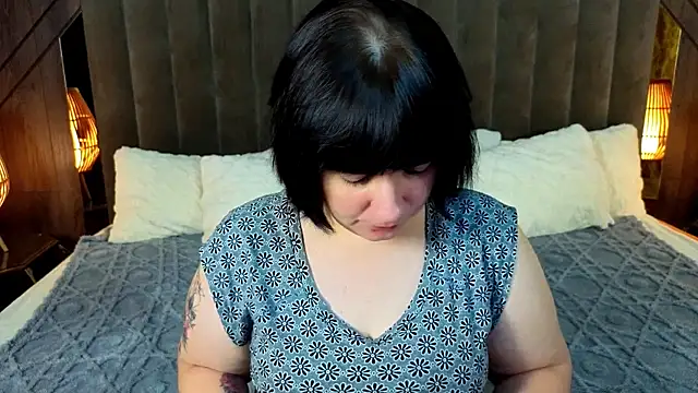 KatrinMilly online show from 07/30/26, 05:50