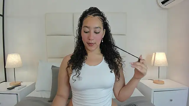 NaomiCambels online show from 07/01/26, 07:02