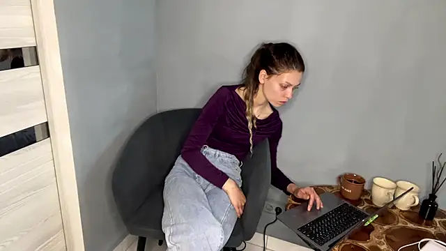 CellularTwiddle online show from 06/15/26, 07:10