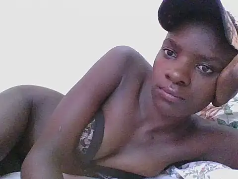 ebonypetite2 online show from 07/28/26, 08:10