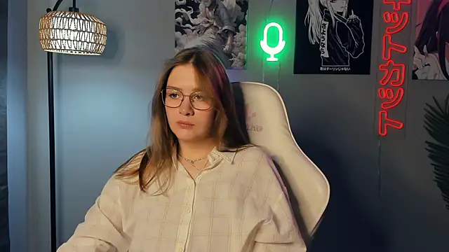 DarleenWarrior online show from 06/11/26, 10:13