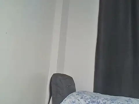 Snapshot of Cherr_yy chatting on 06/12/26, 04:00 Cherr yy online show from 06/12/26, 04:00