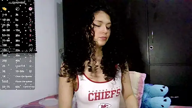 Diamond Curls online show from 07/16/26, 03:29