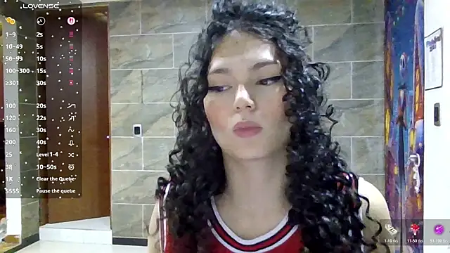 Diamond Curls online show from 07/30/26, 04:28