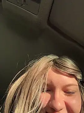 girl-Emily online show from 07/17/26, 04:30