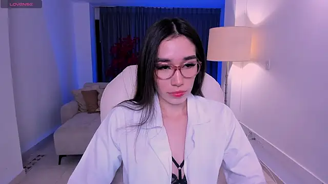 Emma caarter  online show from 06/19/26, 03:11