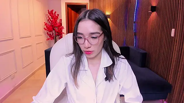 Emma caarter  online show from 07/23/26, 03:15