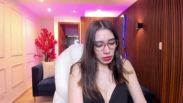 Emma caarter  online show from 07/30/26, 03:27