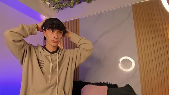 im ethan  online show from 06/30/26, 11:22