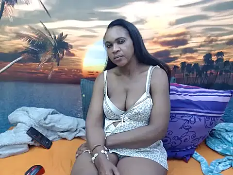 Snapshot of VelvetVixenMilf chatting on 06/25/26, 05:17 VelvetVixenMilf online show from 06/25/26, 05:17
