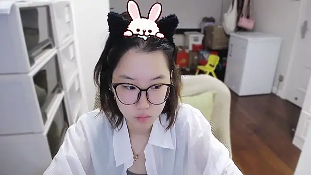 xiaoxiong-99 online show from 06/12/26, 08:30