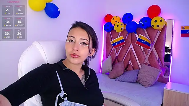 Camiila  1 online show from 06/25/26, 11:37
