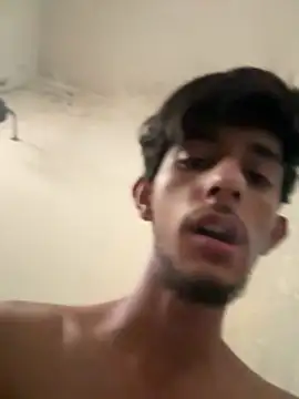 ronnnnn718 online show from 06/10/26, 11:53