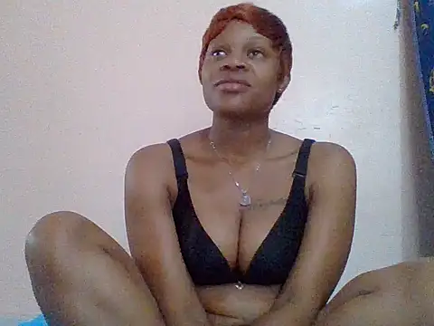 Snapshot of Sweet-Glam chatting on 06/13/26, 05:16 Sweet-Glam online show from 06/13/26, 05:16