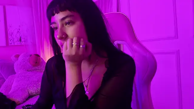 SariBm online show from 06/15/26, 07:05